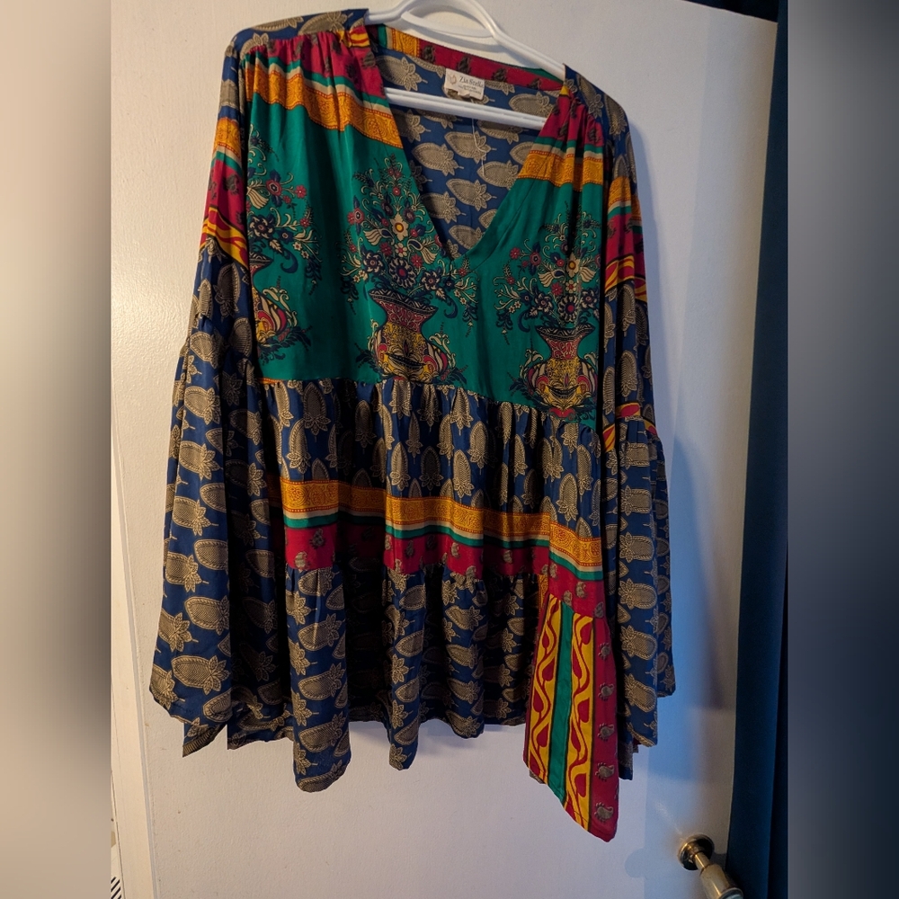 Zia Stella 💯 Silk Top